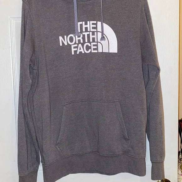 The North Face Men’s Medium. With hood. - Picture 2 of 8